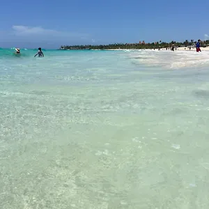 Ducassi Sol Caribe Apartamento